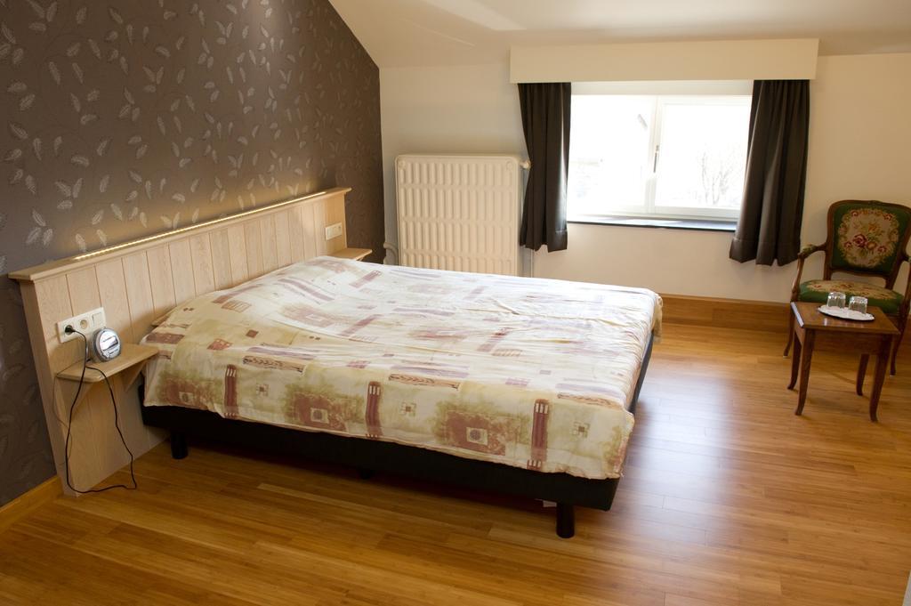 Auberge Saint-Martin Orchimont Room photo
